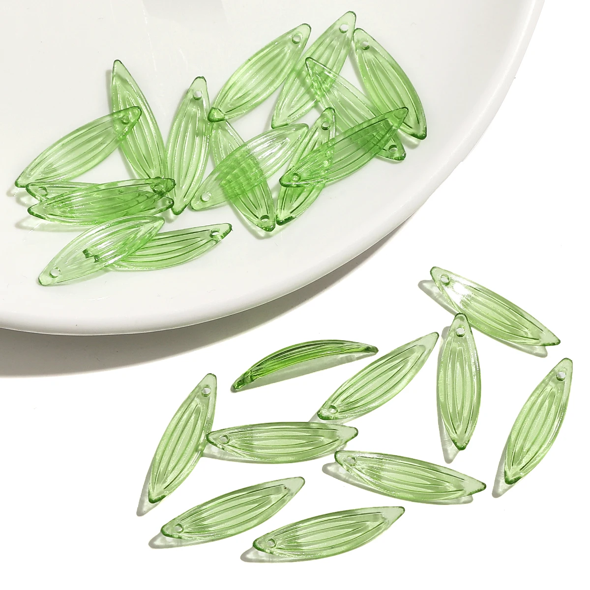10/50/100Pcs Acrylic Mini Small Tree Leaves Dark Green Light Green Handmade DIY Production Unique Bead Earrings Bracelet Accesso