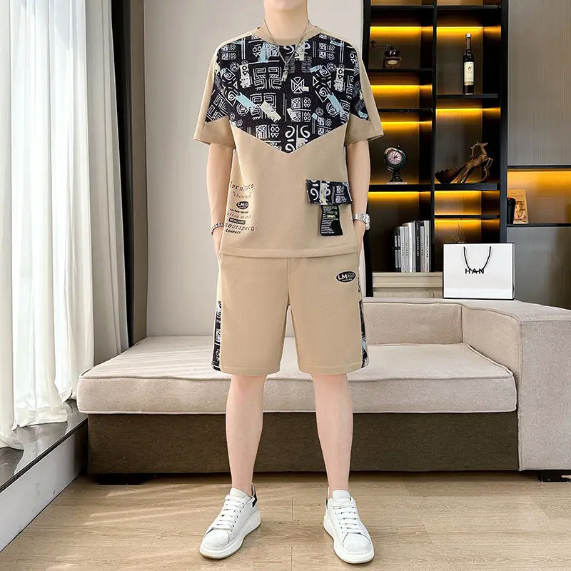 Fashionable Men's Summer Clothes New Spliced Casual Sports Suit Crew-neck Printed Short-sleeved Shirt Shorts Suit