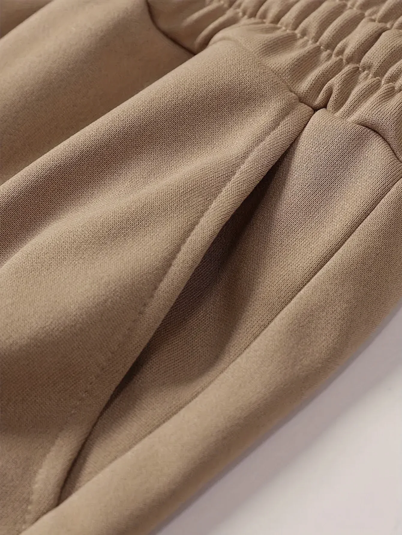 Herrenhose für langsames Joggen: Freizeit-Hose für Frühling und Herbst mit Kordelzug, geeignet zum Laufen und für Fitnesstraining. – Detail 17