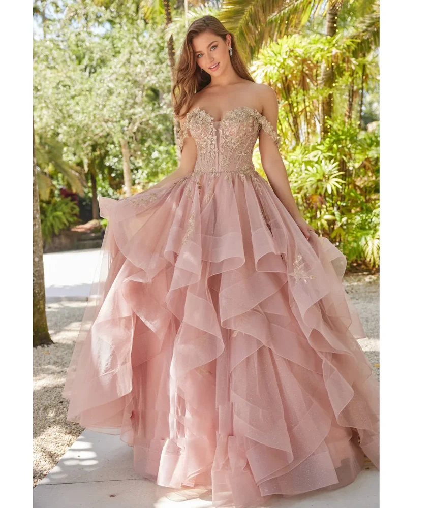 カスタマイズされた絶妙なチュール A ラインオフショルダーアップリケイブニングドレスファッション恋人フロアレングスホームカミングドレス