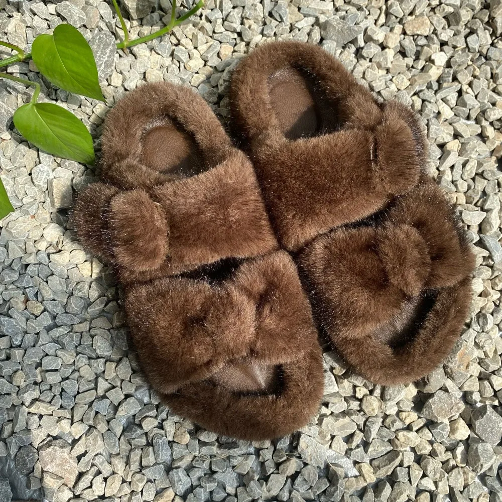 Flauschige Hausschuhe aus Kunstfell für Damen, mit verstellbarer Schleife, imitierende Nerz-Sandalen, flache Damensandalen, rutschfeste Sohle, Fell-Schuhe für Damen. – Detail 2