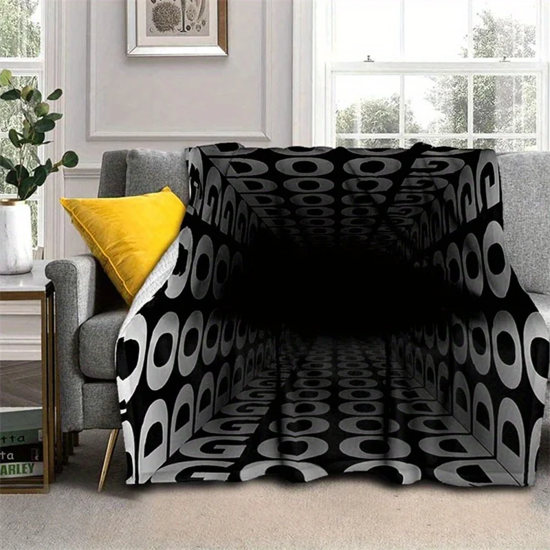 

Soft flannel blanket, suitable for home, office, camping. An excellent choice for Halloween, Thanksgiving and Christmas gifts.