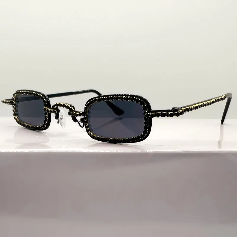 Frauen Kleine Quadratische Diamant Sonnenbrille Metall Luxus Rechteck Strass UV400 Mehrfarbige Shades Weibliche Sonnenbrille Brillen – Detail 5