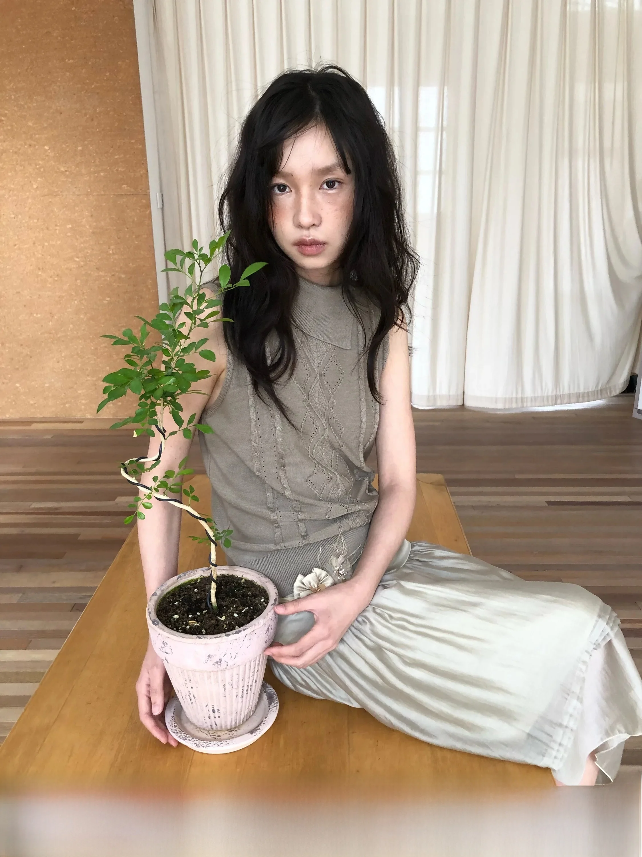 

Dorydory Knitted Hollow out Flower Design Sleeveless Pullover Vest Women's Fashion Retro Style Breathable Comfortable Fit Top