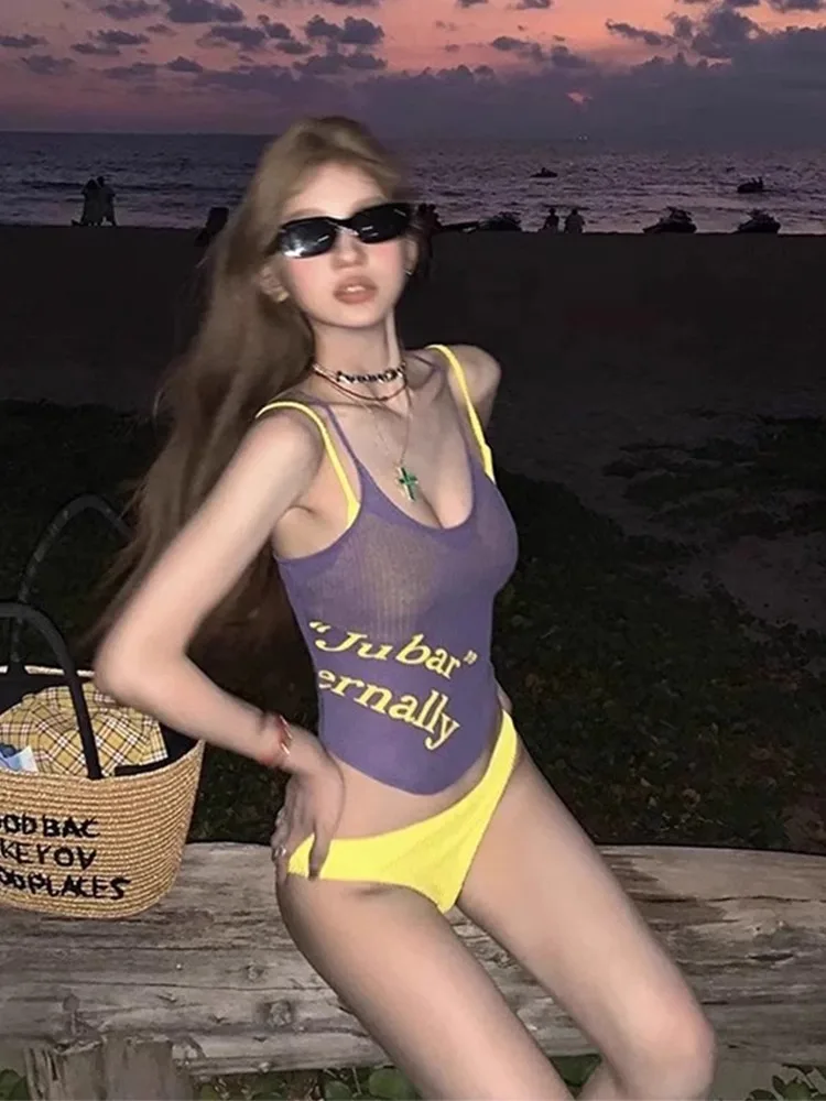 

Комплект из трех предметов: сексуальный купальник-бикини для пляжного отдыха, для женщин с небольшой грудью, для термальных источников и курортов, для чувственного образа.