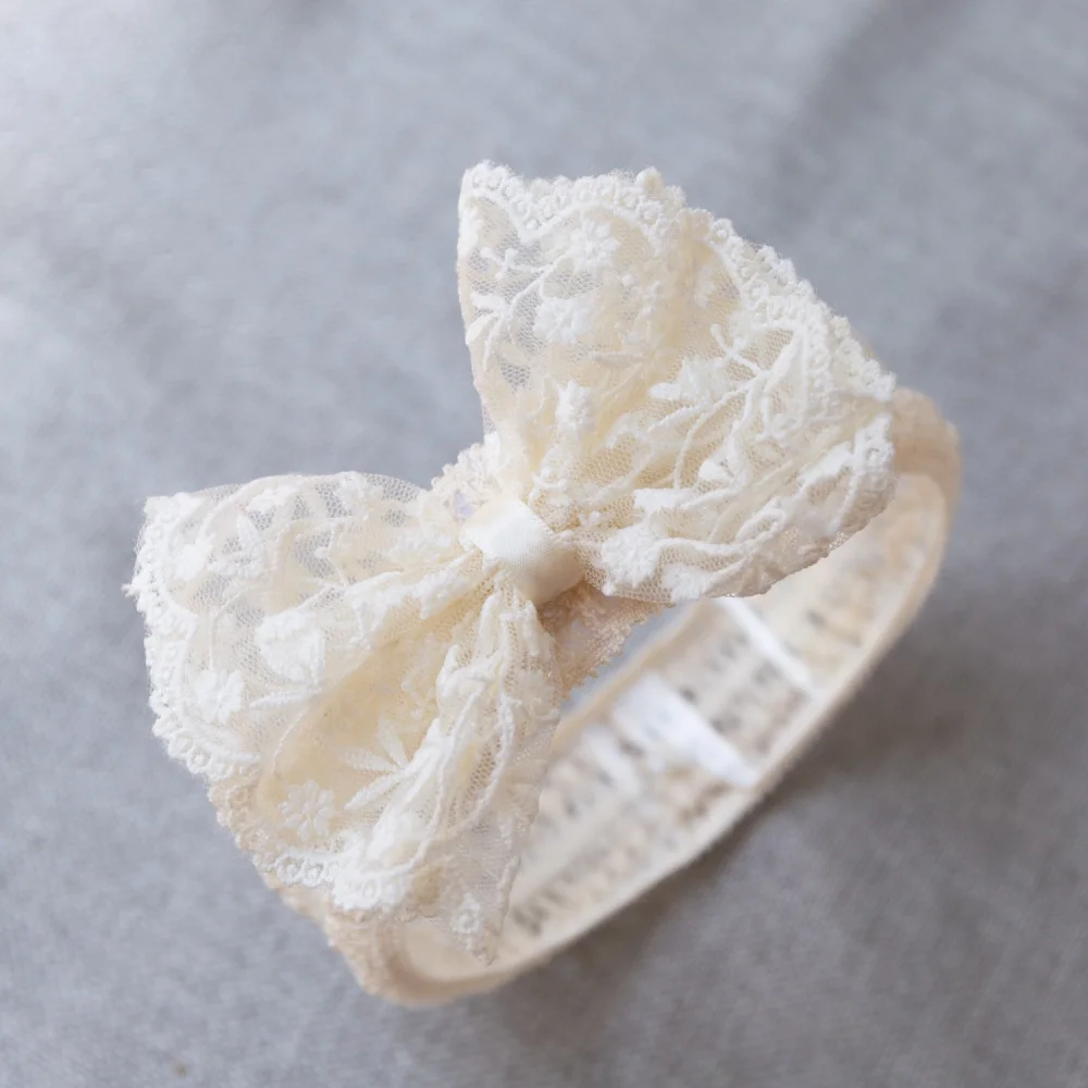 

Cute Lace Embroidery Bow Headband For Princess Baby Girls Solid Bow Elasticity Hair Band Luxury Headwear Gifts
