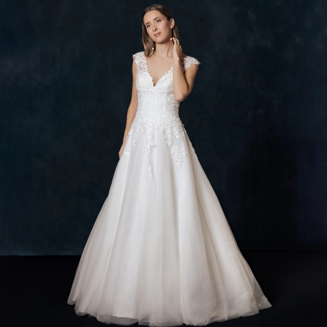 

Vintage Double V-neck Glitter Tulle Wedding Dresses Cap Sleeve Sleeveless A-line Appliques Sequins Prom Dress Luxury Bridal Gown