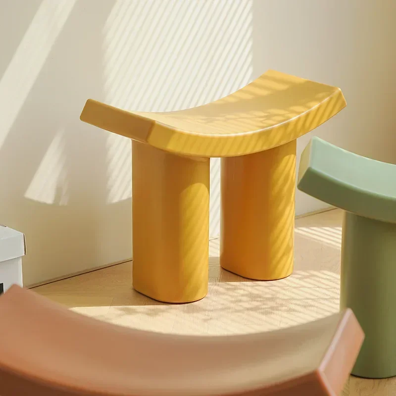 Nordic plastic bench, shoe changing stool, small stool, simple living room stool at the door of the home