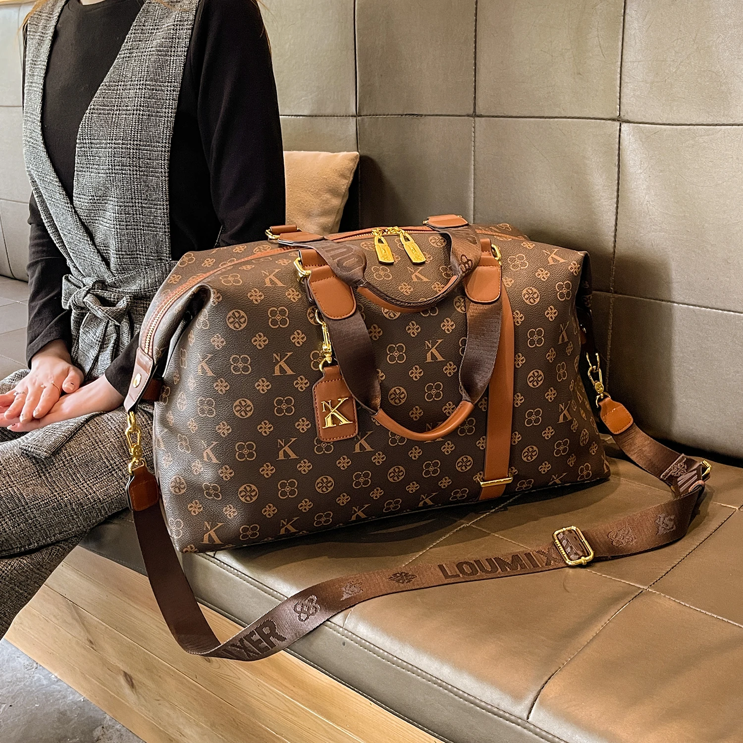 bolso-tote-de-an-capacidad-para-mujer-marca-de-hong-kong-bolso-de-mano-moderno-para-viaje-bolso-bandolera-de-cuero
