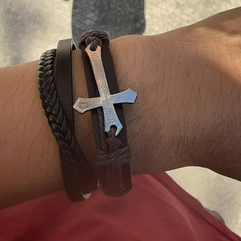 1/2 قطعة بولي Leather الجلود الصليب المنسوجة يدويا أساور للرجال النساء ريترو الشرير المعادن الصليب الكتاب المقدس قابل للتعديل أساور الأساور الهدايا