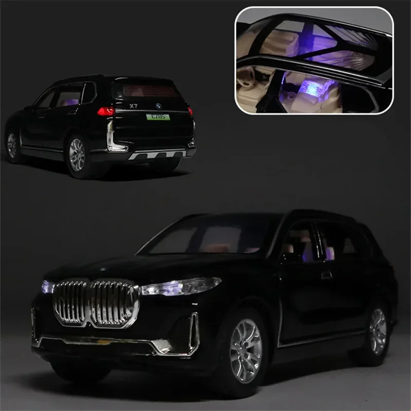 1:24 X7 SUV Alloy Car Model Diecast & Toy Vehicles Metal Toy Car Model Collection Sound and Light Simulation Childrens Toys Gift