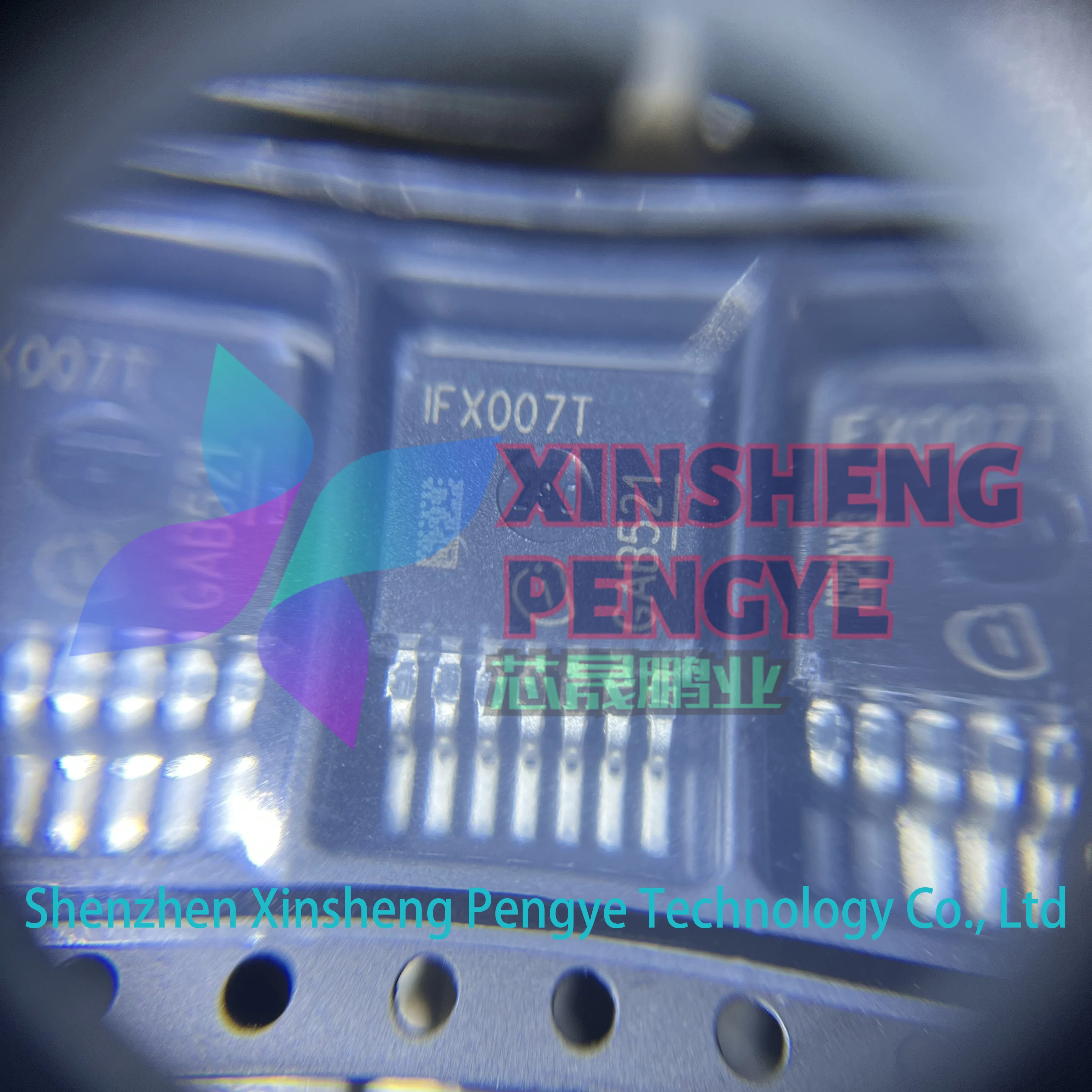 100%新品、オリジナルのIFX007TAUMA1、マーキングIFX007T、パッケージTO-263-7-1、パワーMOSFETハーフブリッジゲートドライバIC、在庫あり