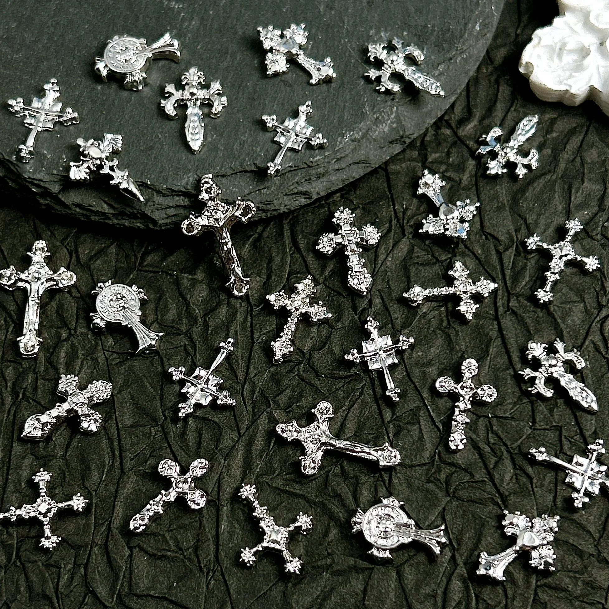 

﻿ 30PCS Retro 3D Cross Nail Art Art Charms Exquisite Tricolor Alloy Cross Nail Art Shinny Cross Nail Decorations DIY Punk Nails