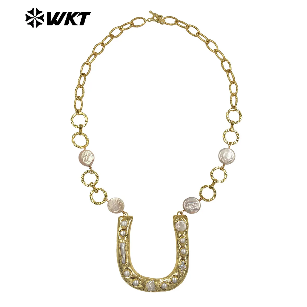 

WT-JN368 Luxury Gold Plated Natural Freshwater Pearl Chain And U Shape Big Pendant Necklace For Girls Anniversary Present