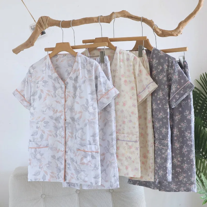 

Новый летний женский пижамный комплект 2026 года: 100% хлопковая марля с вкладышем на груди, футболка с коротким рукавом + брюки 7/8, домашняя одежда, комплект из двух предметов