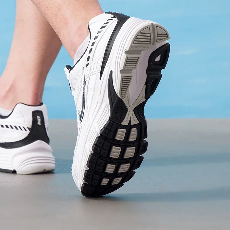 Zapatillas de entrenamiento Nike (Nike) Initiator para hombre, zapatos Retro de moda para papá, zapatos deportivos acolchados resistentes al desgaste, zapatos informales para ir al trabajo 394055-100