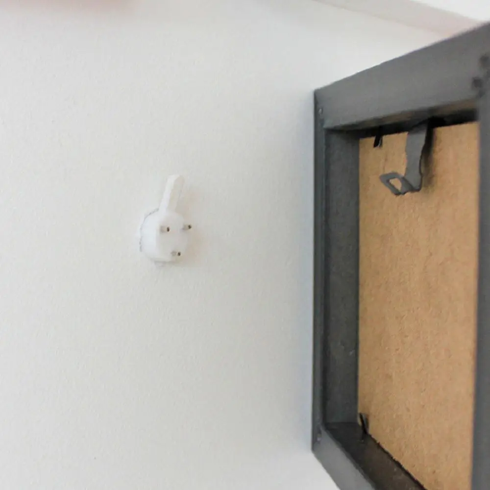 100pcs/pack Photo Frame Hanging Hook White Painting Hook Plastic Invisible Wall Hooks Mount Photo Picture Nail Hook Hangers