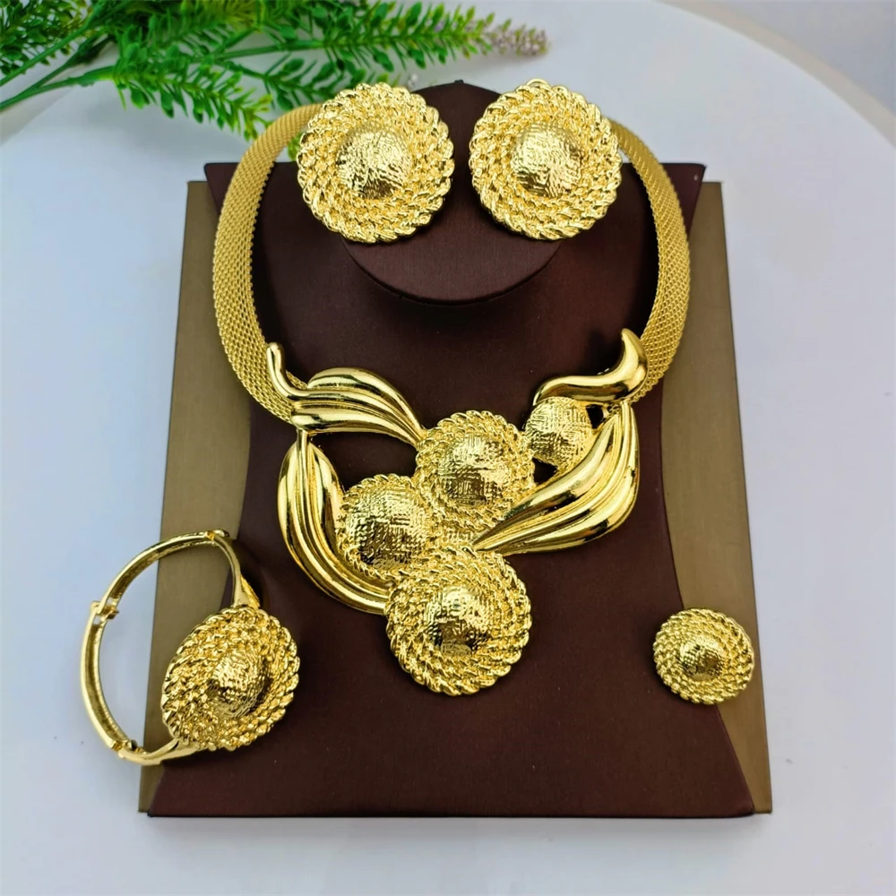 EMMA 2023 طقم مجوهرات نسائي عصري تصميم جديد لون ذهبي إيطالي أفريقي قلادة سوار خاتم طقم من الحلقان