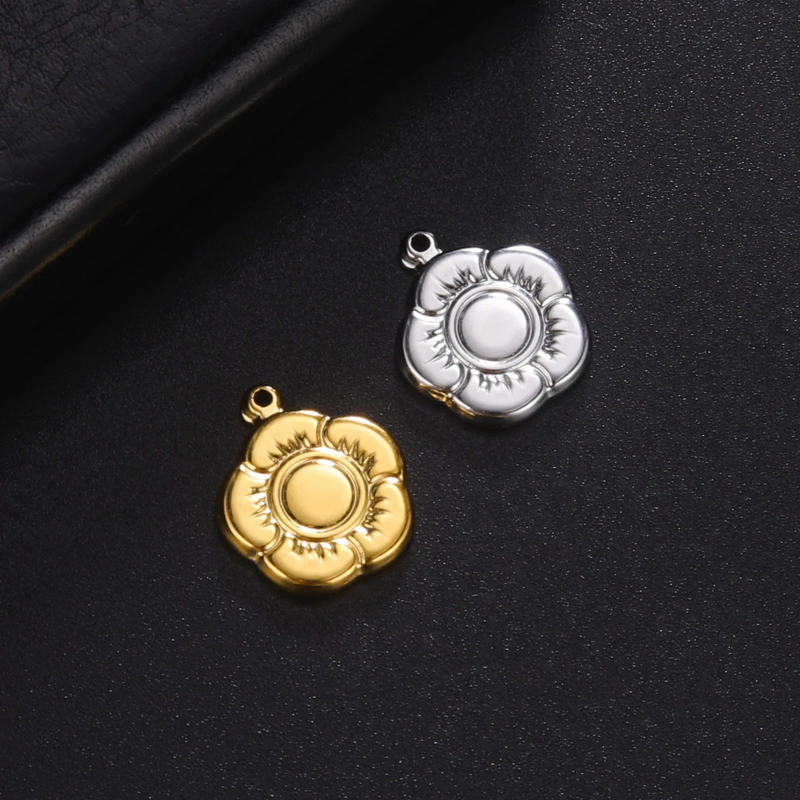 Teamer 5pcs Stainless Steel Charms for Jewelry Making Four-leaf Clover Flower Tree of Life Pendant for Bracelet DIY Accessories