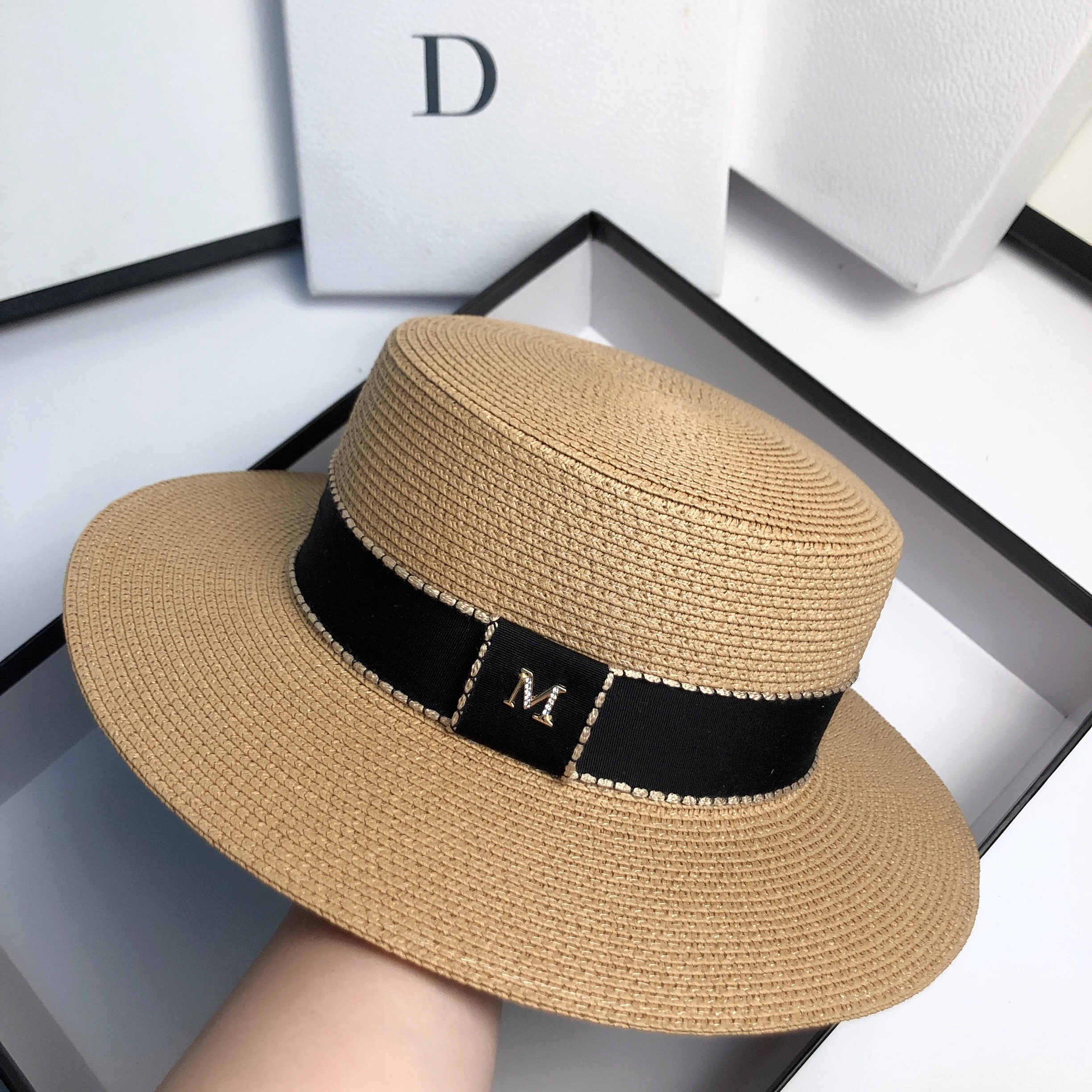 Summer big brim riding sunshade straw hat fashion simple beach sun hat outdoor travel British style personality flat top hat wom