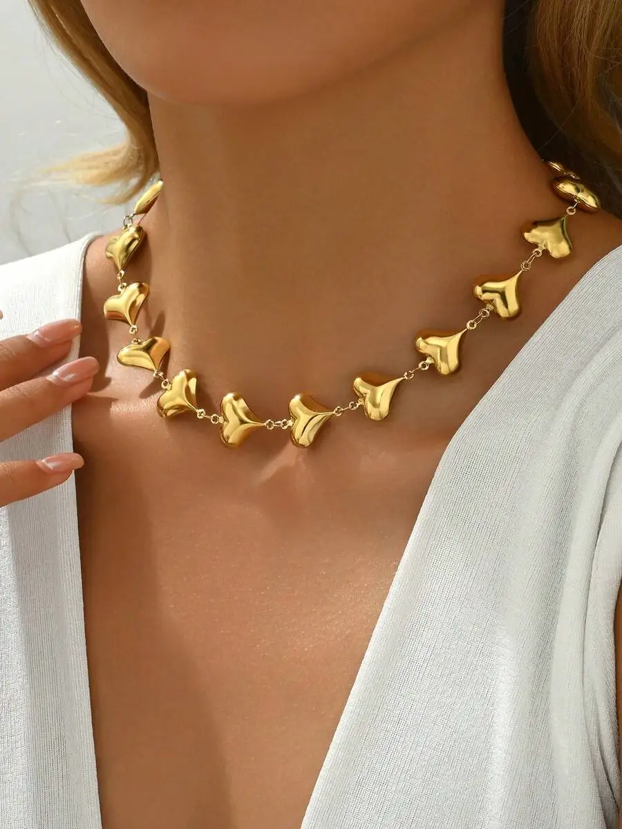 Collar con Colgante de Corazón Hueco, Chapado en Oro de 18k, para Uso Diario (1 Pieza)