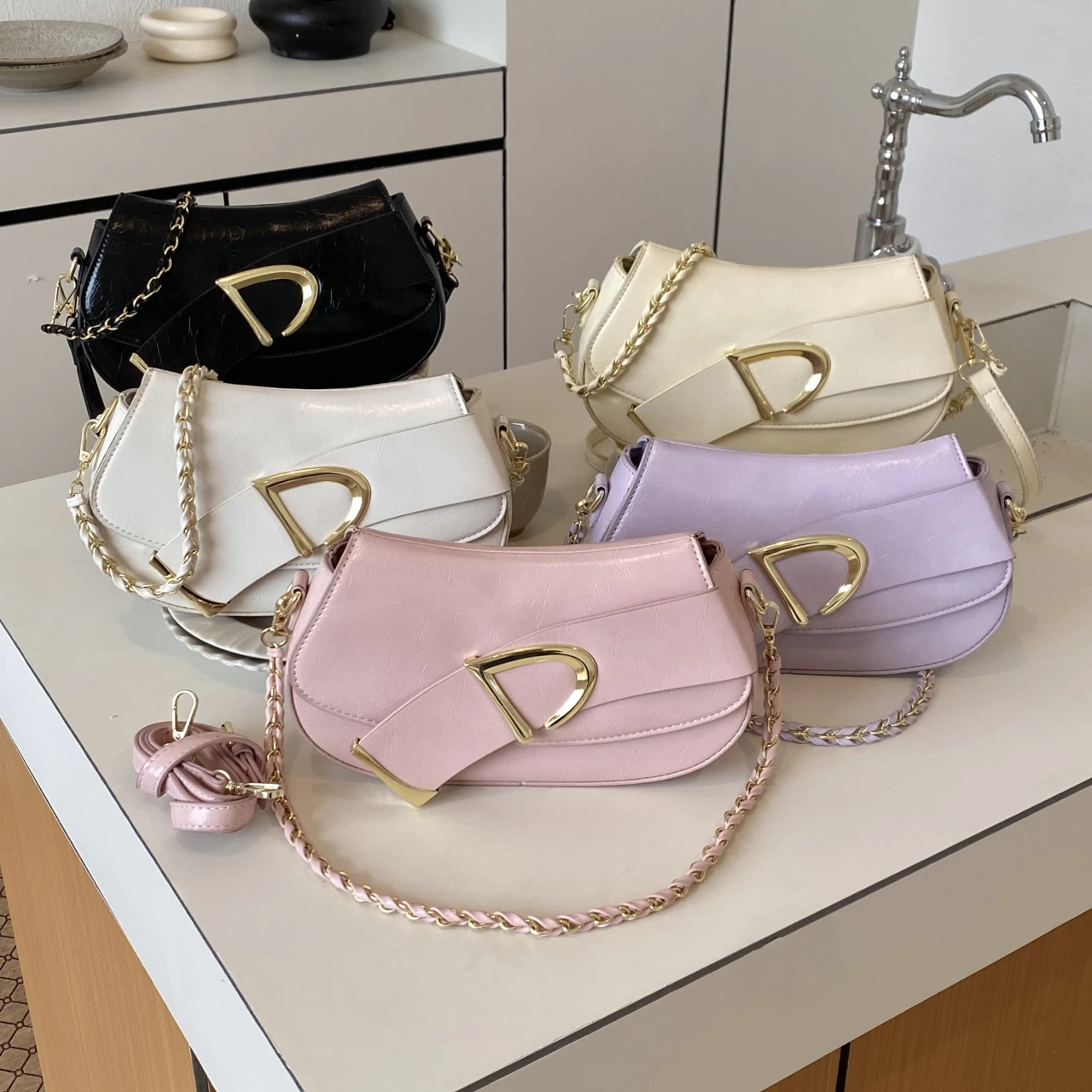 

Purple Handbag Small Bag Lady Chain Shoulder Purse Solid Color Pu Leather Saddle Bag Female Versaile Flap Messenger Bag Brand