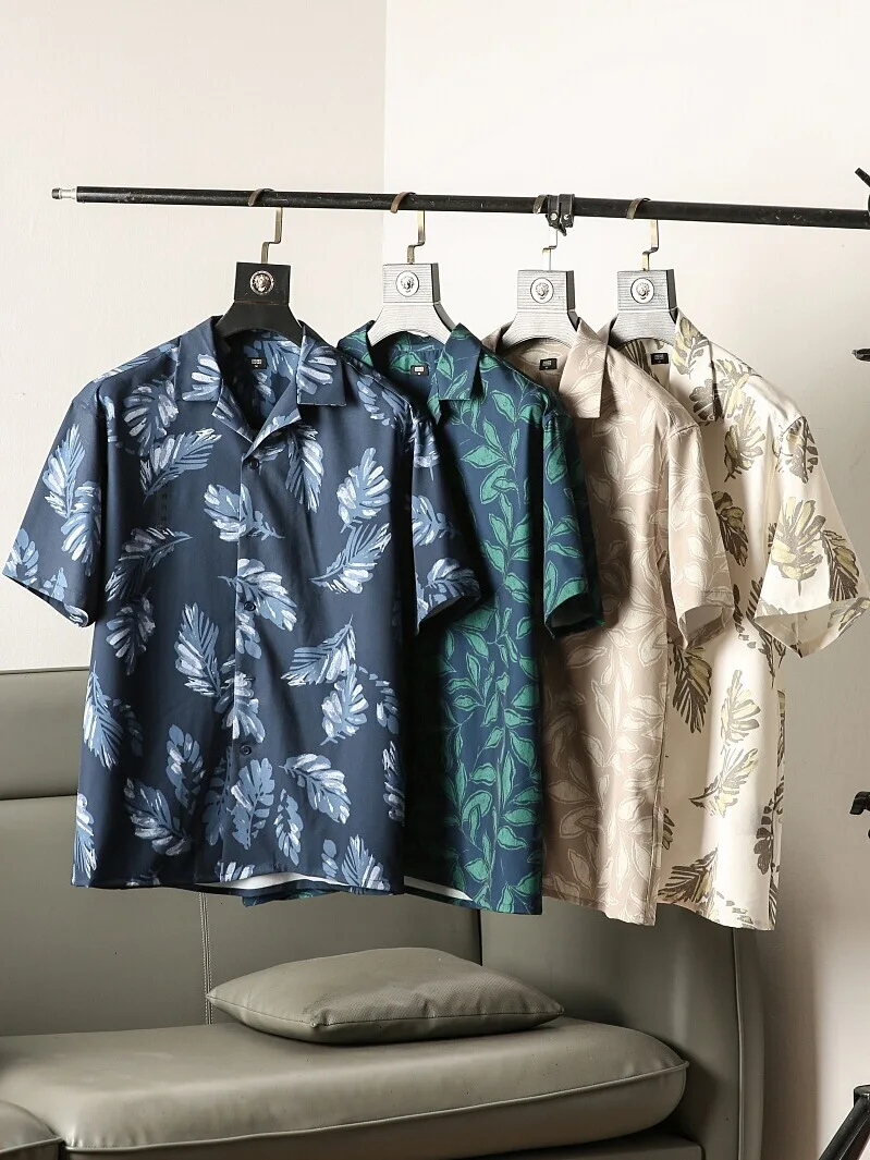 

Lightweight Summer Cuban Collar Printed Men's irt Breathable Retro Hong Kong Sle Couple's irt Loose Fit Button Detail