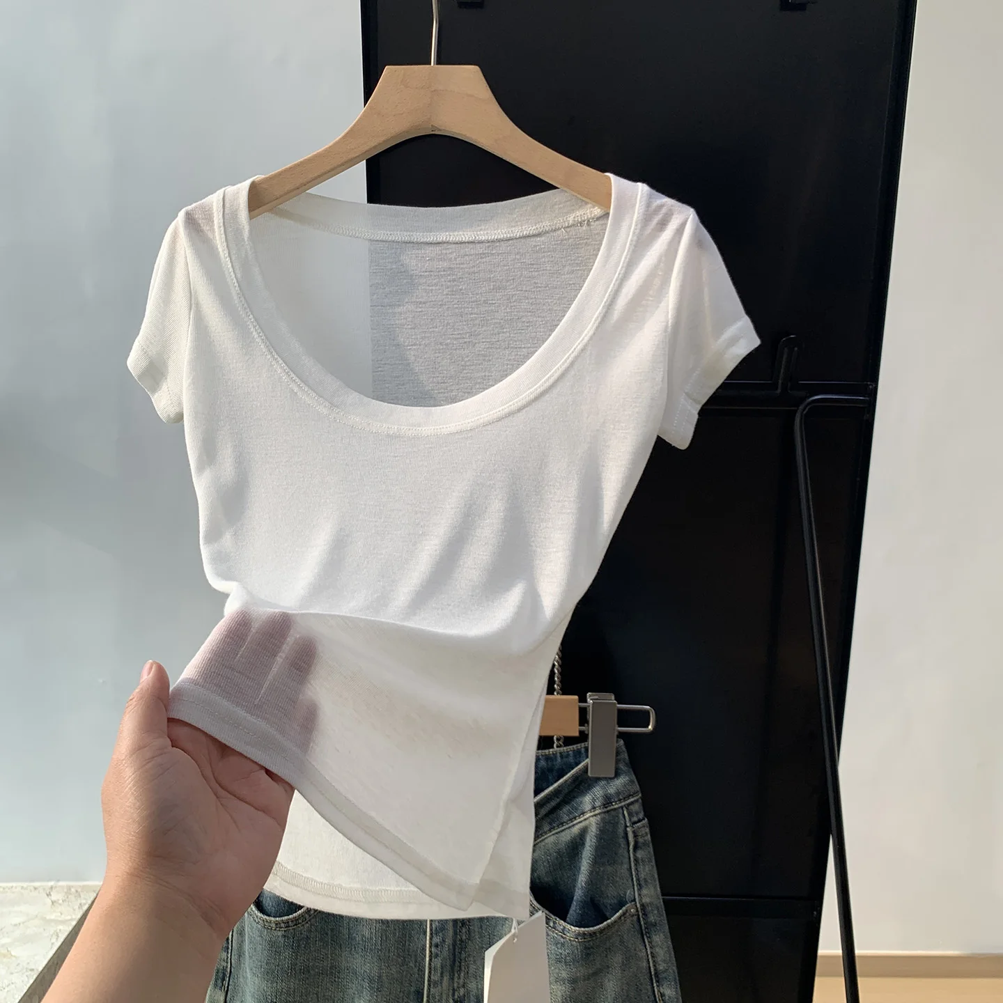 Slim Fit U-Neck Short Sleeve T-Shirt Women's Summer New Style Unique Design Sweat Absorbent Korean Version  Color Top