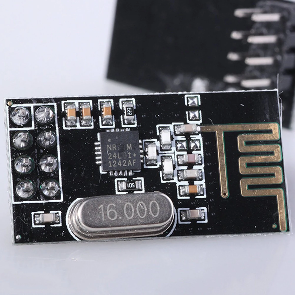 

5pcs 2.4Ghz Wireless Transceiver Module Built-In Antenna 2Mbps 25 Channels Industrial Control Car Alcohol Alarm