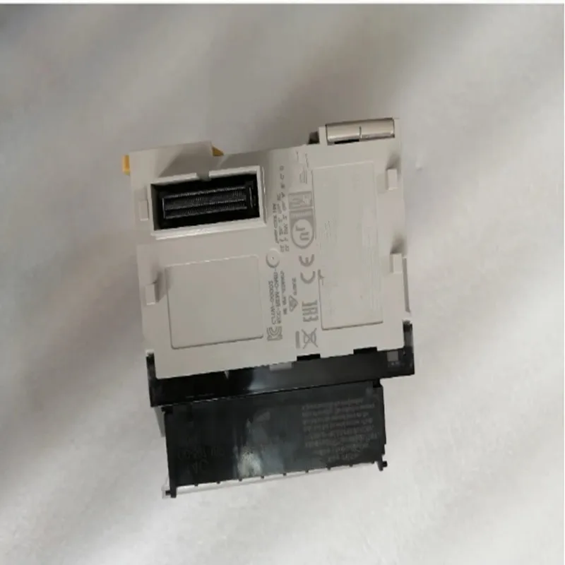

Новый оригинальный модуль CJ2M-MD211 CJ1W-TC001 CJ1W-ID231 CJ1W-NC413 CJ1W-ID261 CJ1W-MAD42 CJ2M-CPU31 CJ2M-CPU15 CJ2M-CPU13