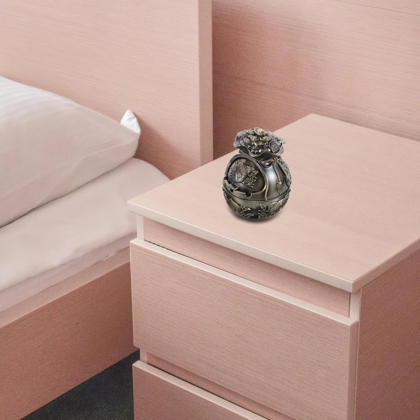 

Vintage Ashtray Zinc Alloy Retro Fish Design Windproof Lid Decorative Metal Tray For Patio Balcony Outdoor Indoor Use