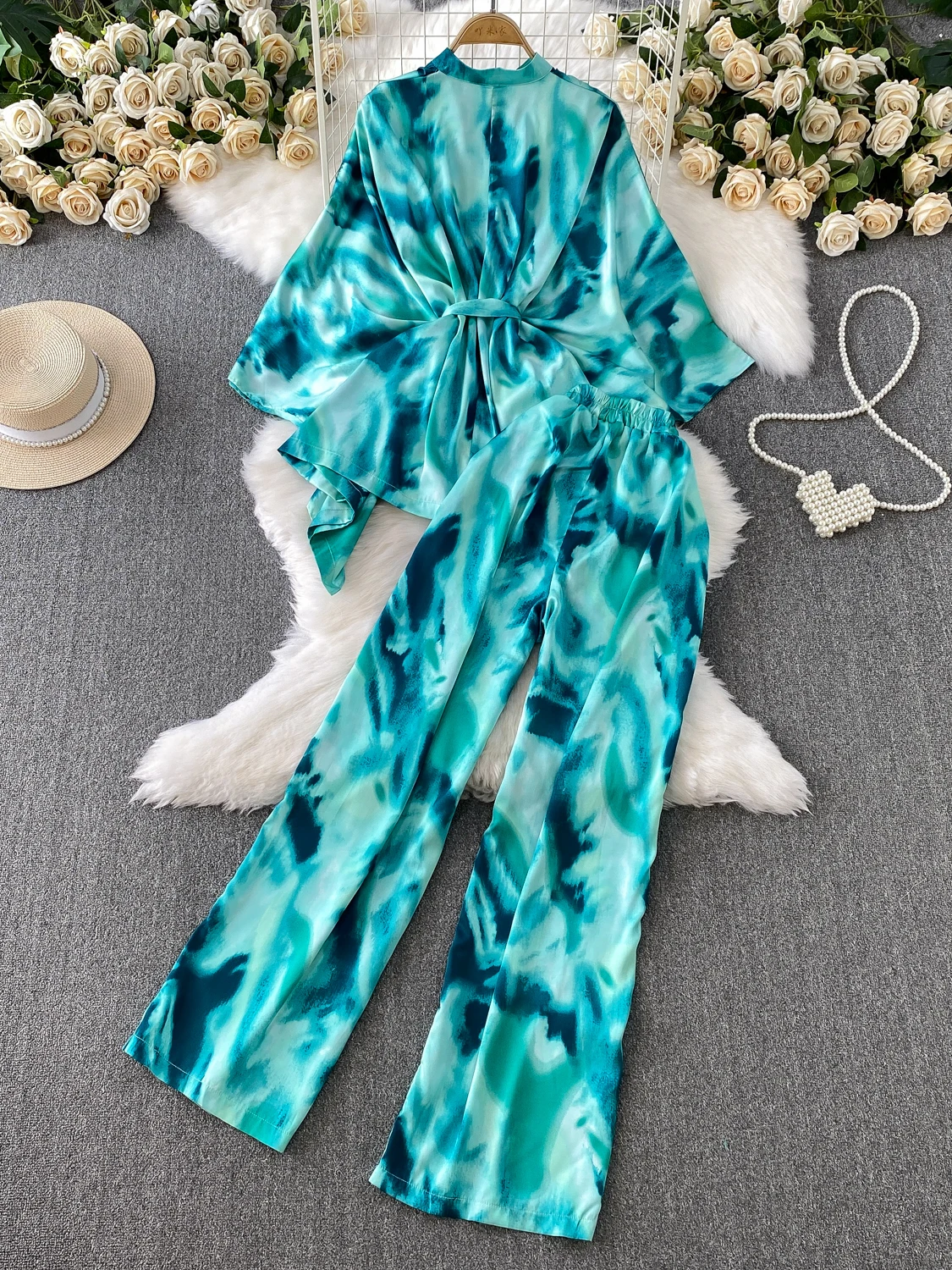 レトロなタイダイ柄ベルスリーブ日焼け止めIRTウエストシェイプハイウエストスリムワイドレッグパンツツーピースセット女性用...