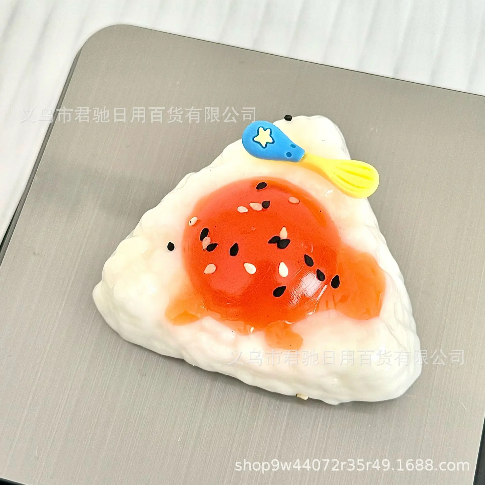 ของเล่นบีบสตรอว์เบอร์รี Taba Squishy - ของเล่นบีบคลายเครียดแบบคืนตัวช้า สำหรับเด็ก ผู้ใหญ่ ของขวัญสำหรับออฟฟิศและงานปาร์ตี้ - ของขวัญบีบเล่น