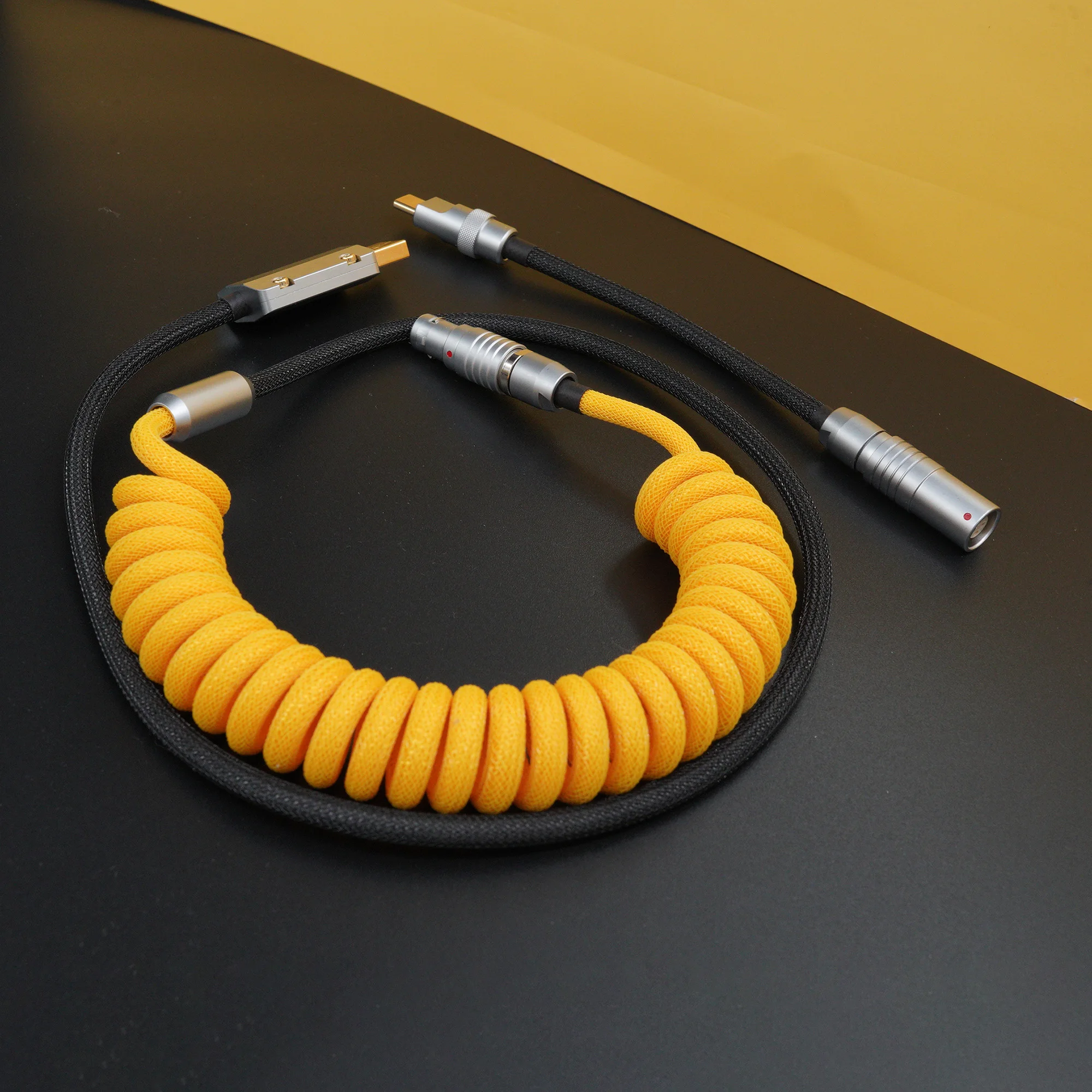 GeekCable Handmade Customized Mechanical Keyboard Data Cable For GMK Theme SP Keycap Line Yellow And Black Colorway