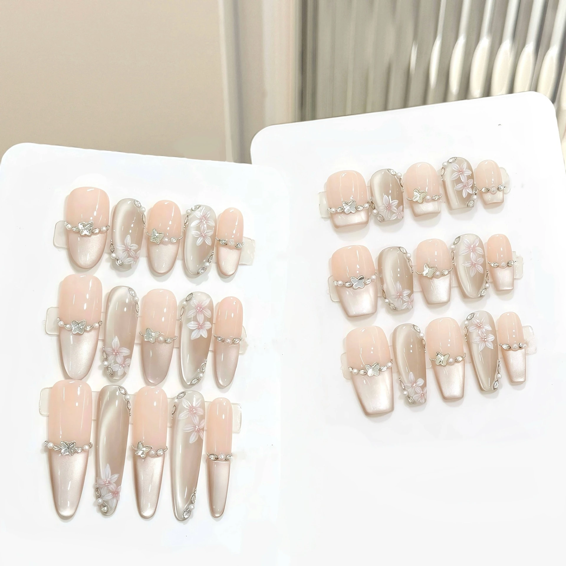 اليدوية الملوكية الأرجواني قصيرة الصحافة على الأظافر مع حجر الراين قابلة لإعادة الاستخدام الكورية وهمية مسمار مع الغراء الاصطناعي الاكريليك مسمار مانيكير