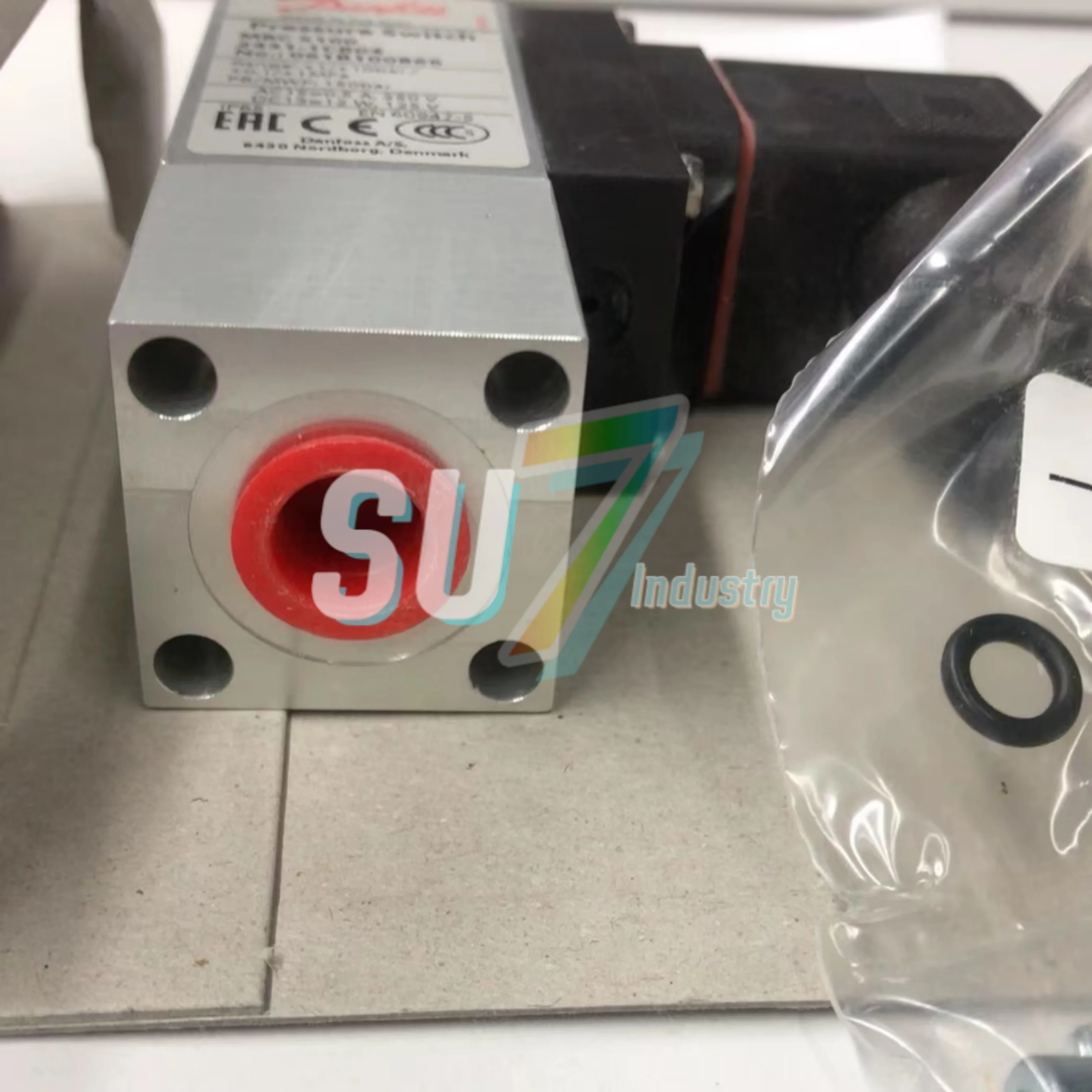 061B000466 061B100866 圧力スイッチ新オリジナル