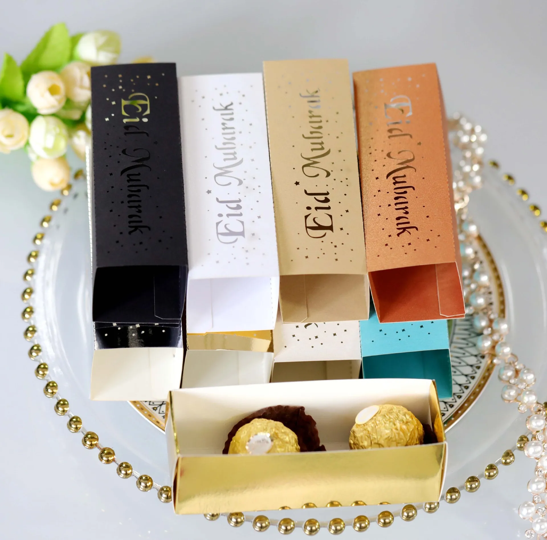 

100pcs New EID Ramadan Laser Hollow Candy Box Eid Golden Chocolate Box Holiday Carton Wholesale