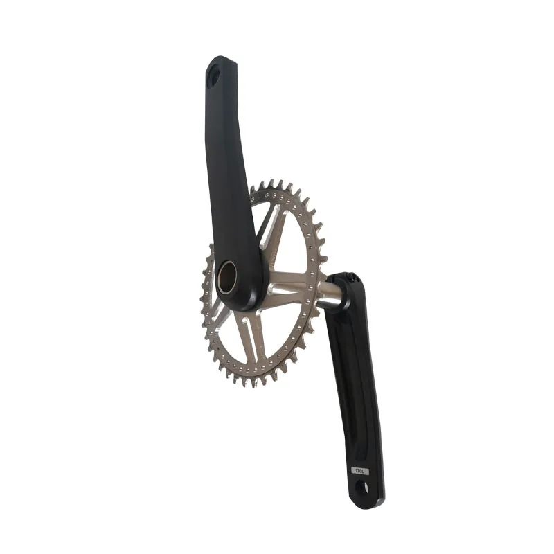 

Титановые цепные кольца и стальные оси BB, а также алюминиевые кривошипы черного цвета