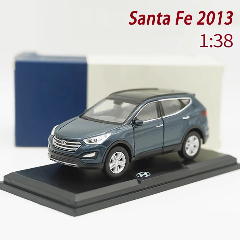 Moulé sous pression 1:38 échelle Santa Fe 2013 avec voiture en alliage modèle de voiture adulte enfants passe-temps Collection décoration garçon cadeau affichage