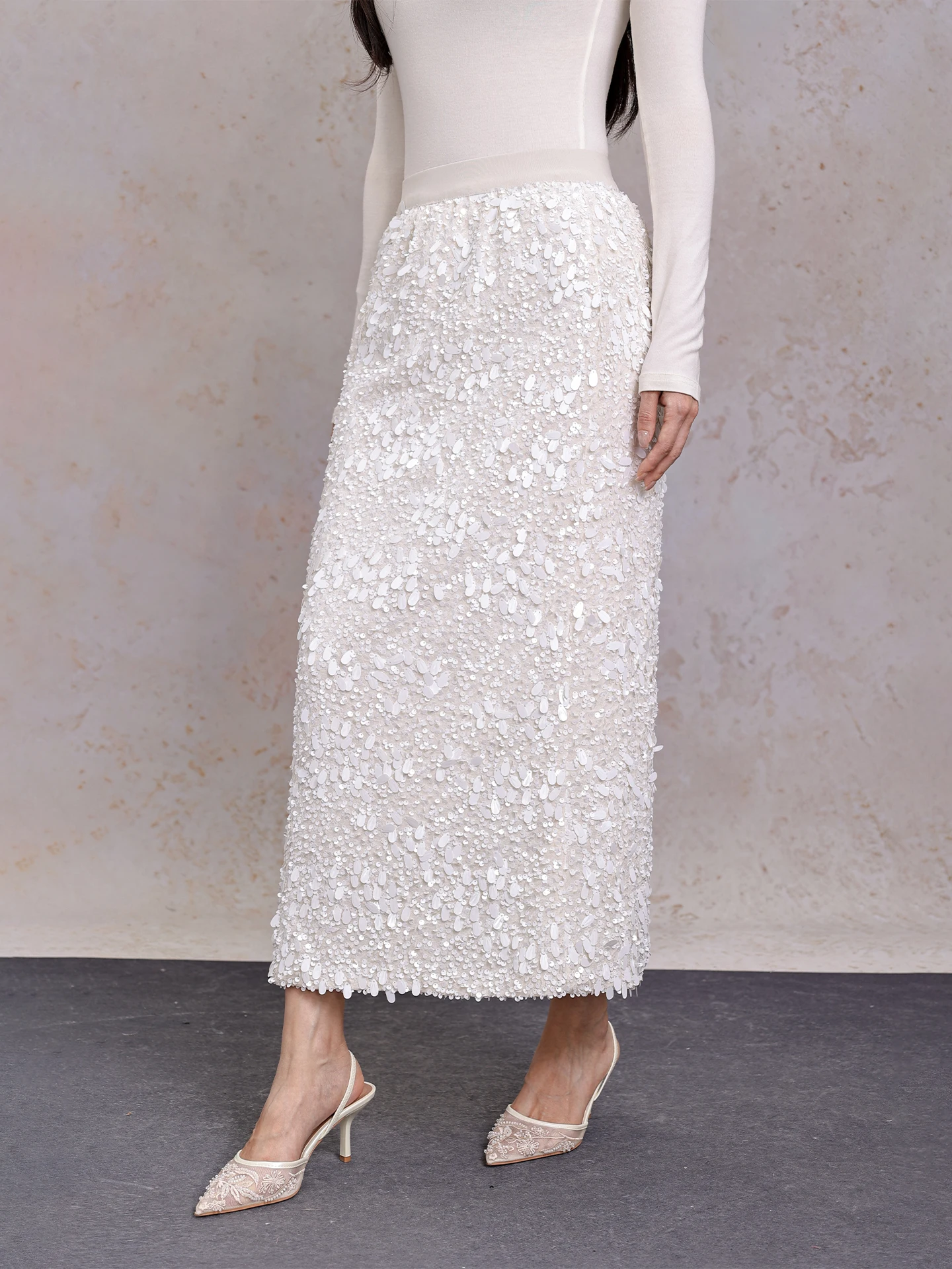 

Белая юбка с пайетками и разрезом, с высокой талией, прямого кроя, с богатой вышивкой, утягивающая, во французском стиле, для повседневной носки и офиса