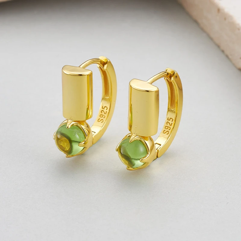 Fashionable and minimalist ear buckle OL commuting style simple and versatile D-shaped high-end earrings