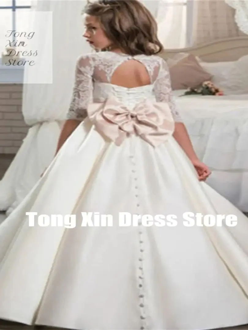 カスタマイズされたウェディングレースバックレスフラワーガールドレスチュールガールフラワーガールドレス背中の開いたヴィンテージ少女ページェントプリンセス