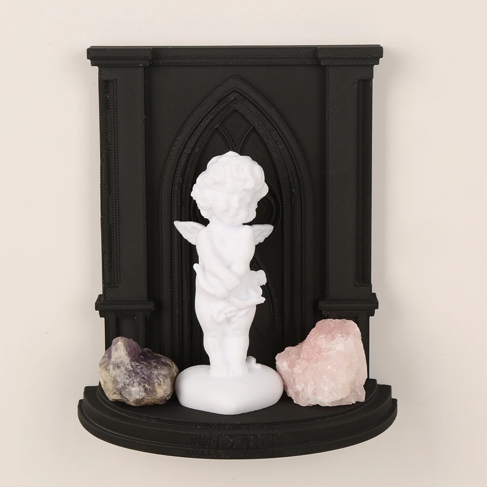 Gothic-Wandregal im dunklen Stil mit Kirchenbogen-Relief für die Wandmontage – ideal für Retro-Wohnkultur und Dekoration