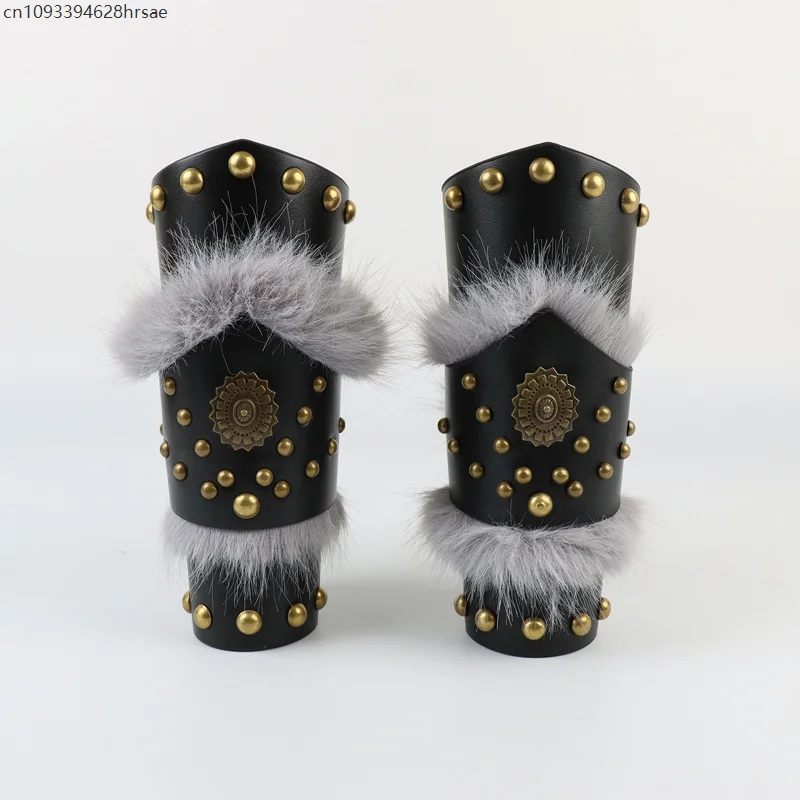 1Pcs Medieval Viking Knight Fur Wristband PU Leather Fur Trim Arm Armor Gauntlet Lace-Up Bracers Renaissance Cosplay Props