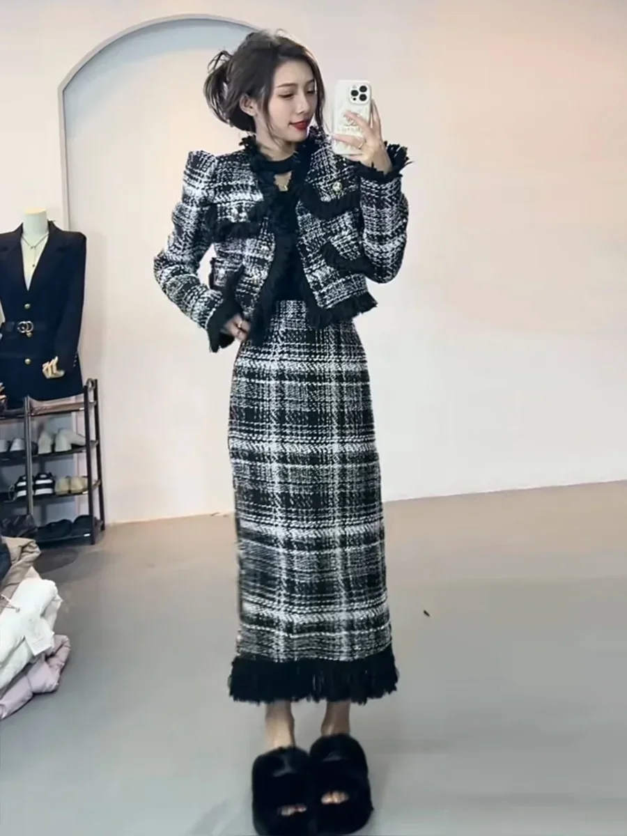 

High-grade Luxury Temperament 2025 Japanese Style Suit Women Spring and Autumn New Tassel Design Short Coat Hip Skirts