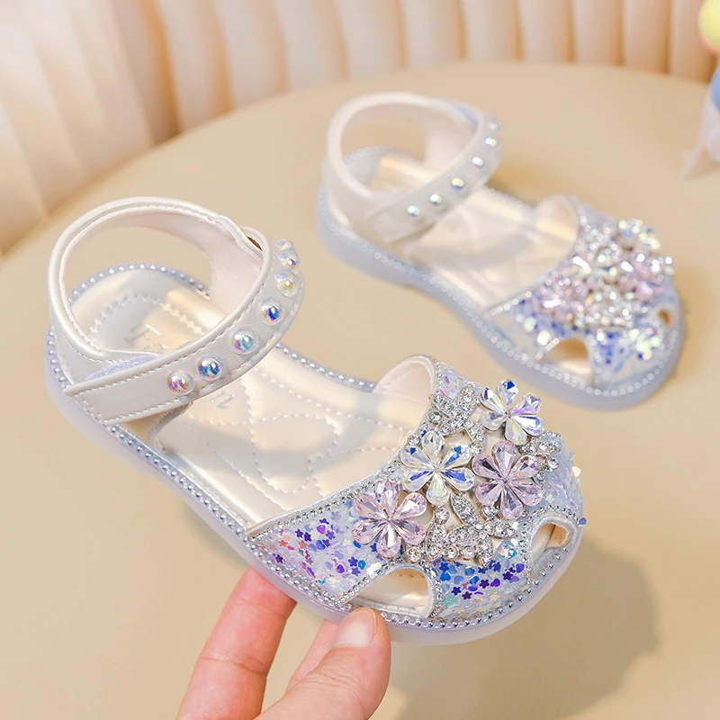 *Summer New Style Round Toe Elegant/comfortable Princess Casual Sandals Fashion Hot Selling Rhinestone Flat Bottom Girls Sandals