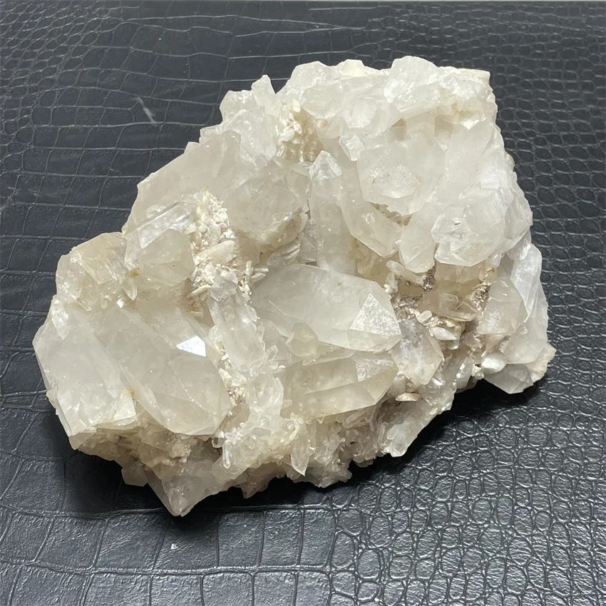2.7 kg Natural Gemstone Clear Crystal Spire Original Mineral Specimen Home Room Decoration Festival Gift Spiritual Stone