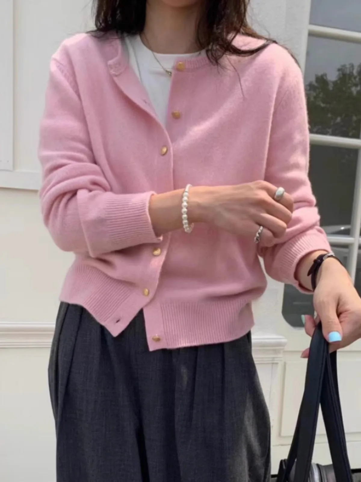 This year\'s popular raspberry color round neck 100%cashmere knit cardigan women\'s sweater autumn and winter wool top short coat