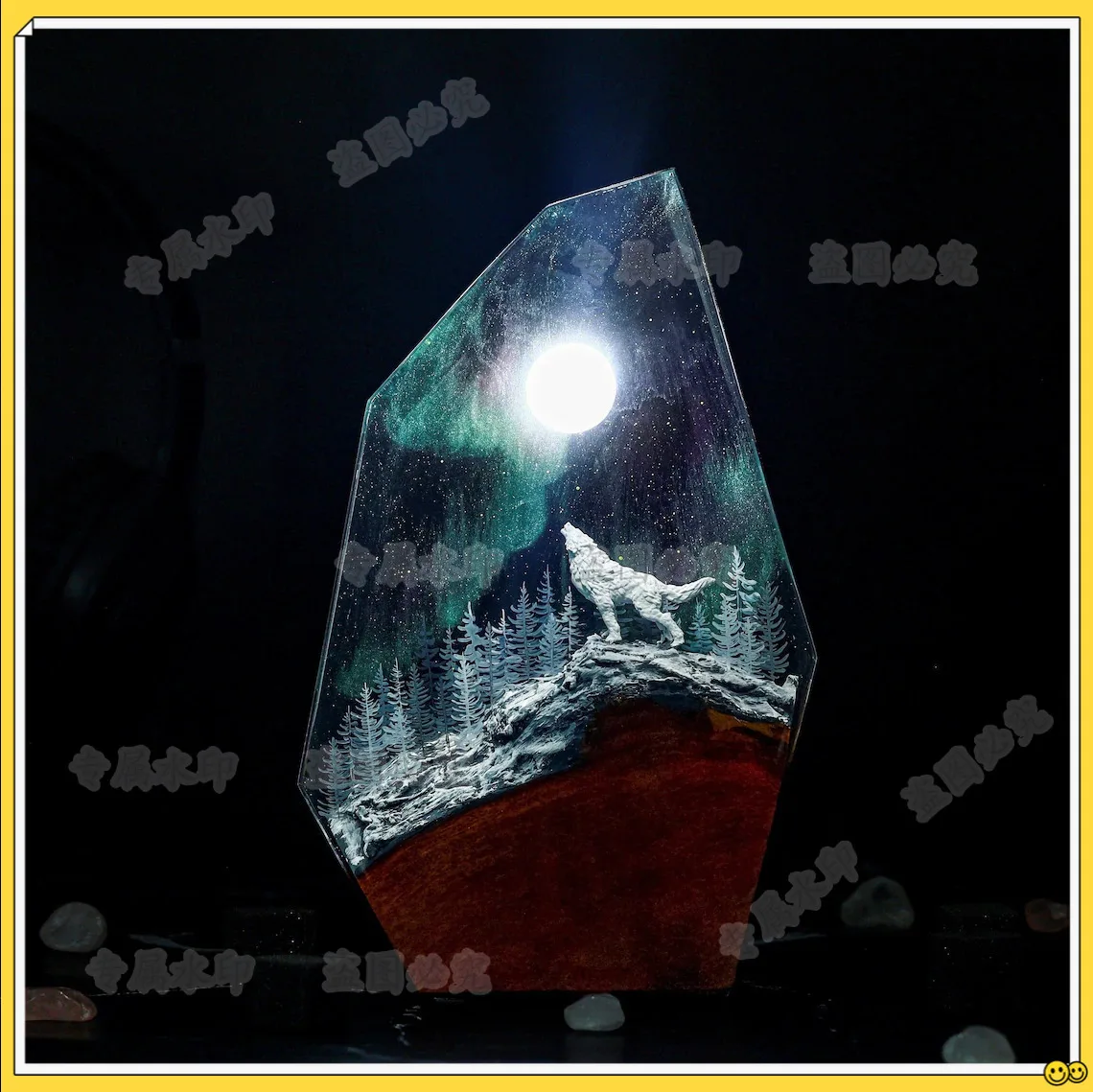cadeau-personnalise-creatif-en-bois-de-resine-epoxy-de-loup-de-neige-de-lumiere-du-nord
