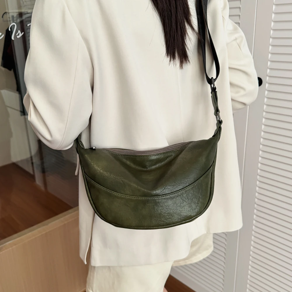 

Large Capacity Soft Crossbody Bag for Women Retro Versatile Single Shoulder Bag Casual Style Spring 2026 New PU Underarm Bags